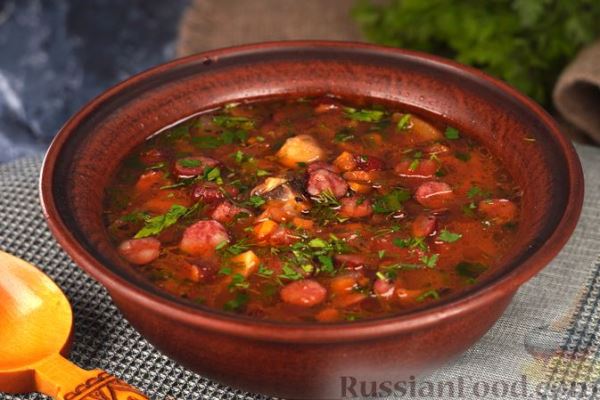 Грибной суп с гречкой и охотничьими колбасками