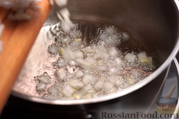 Томатный суп с тушёнкой и макаронами